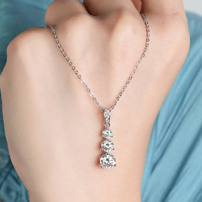 Amélie Trinity Moissanite Necklace