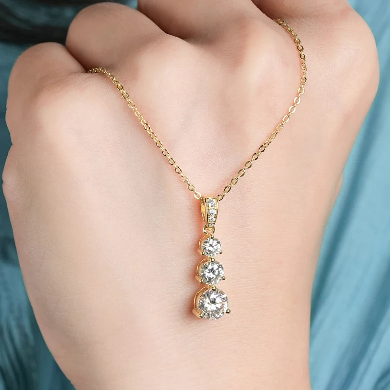 Amélie Trinity Moissanite Necklace