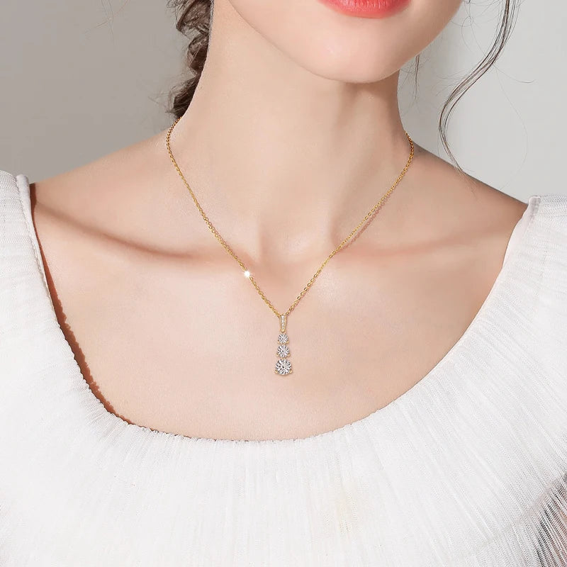 Amélie Trinity Moissanite Necklace