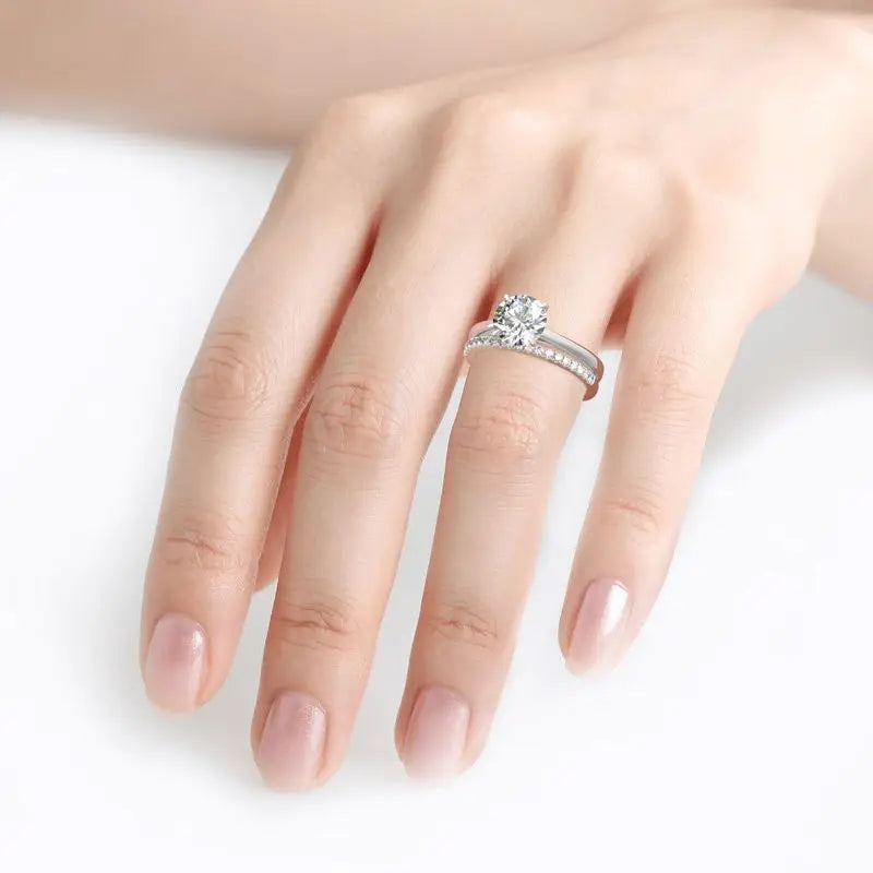 The Classic Solitaire Ring Set