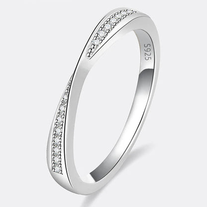 Aligned Ring — Sterling Silver & Moissanite