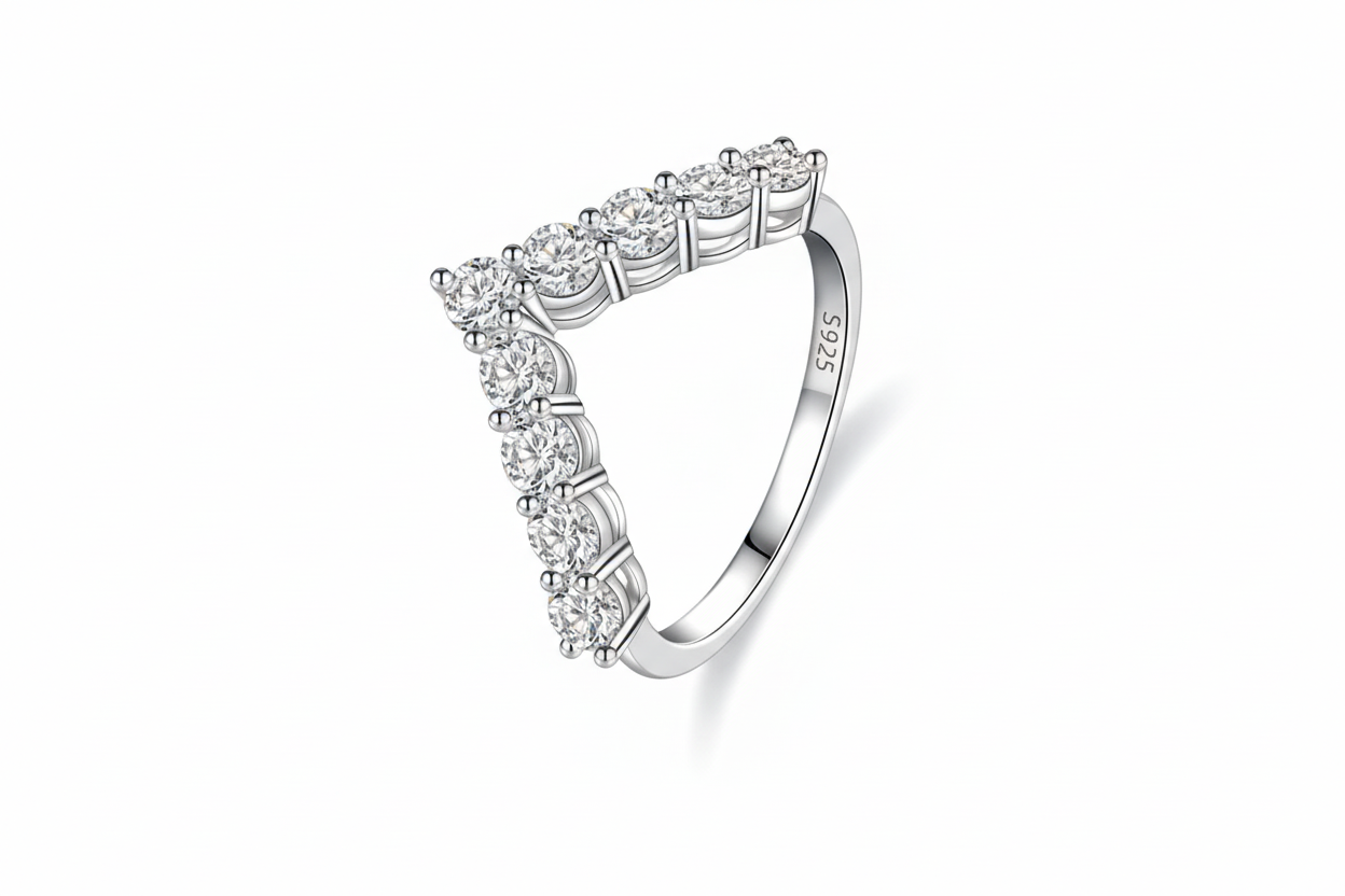 Anel PERFANY com fundo branco