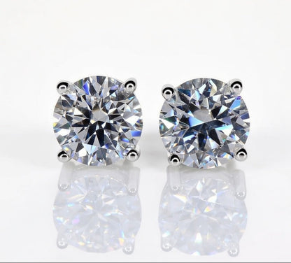 The Essential Solitaire Studs